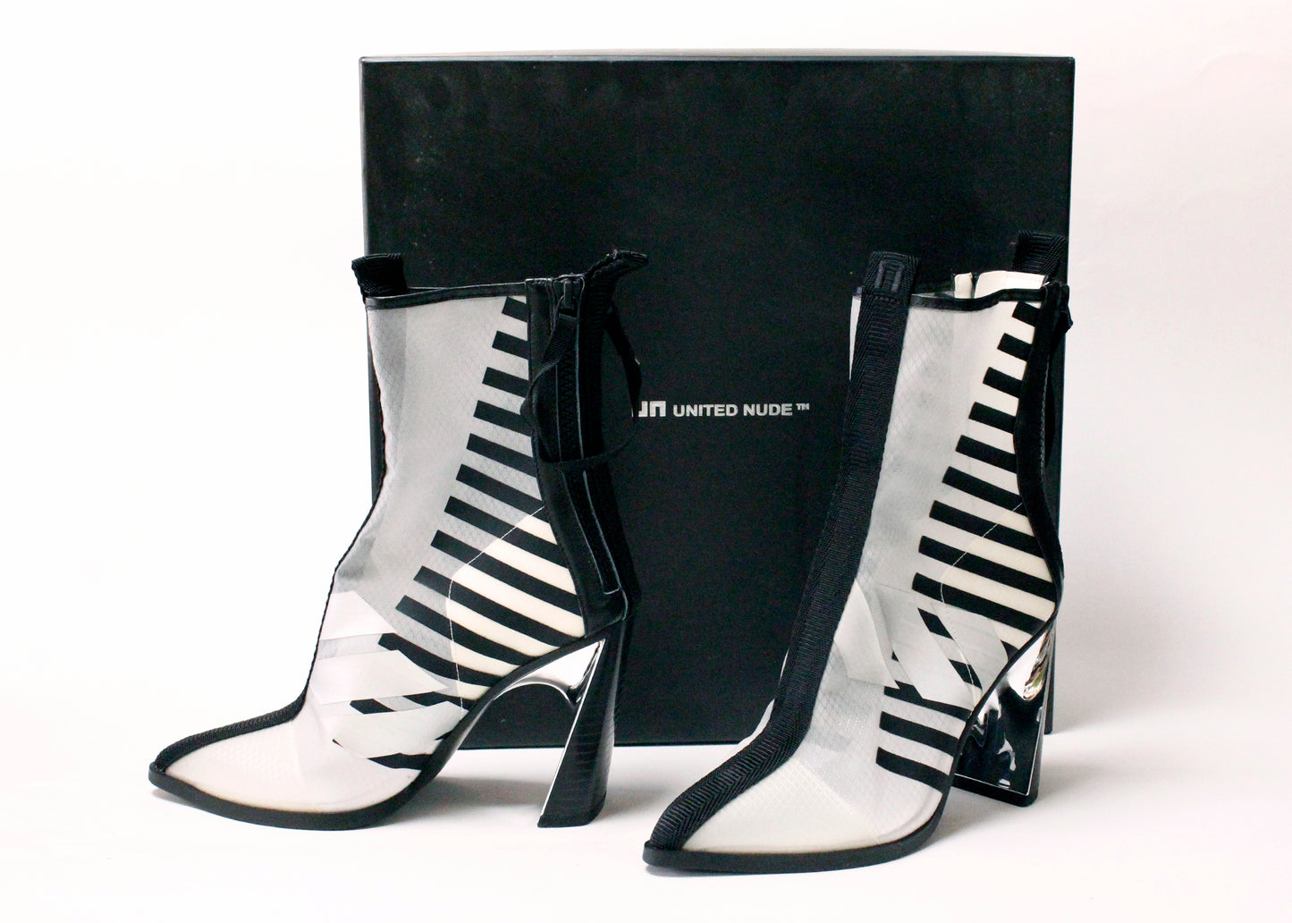 United Nude Molten Calli Hi Mesh Boots in White, Size 36/US 6