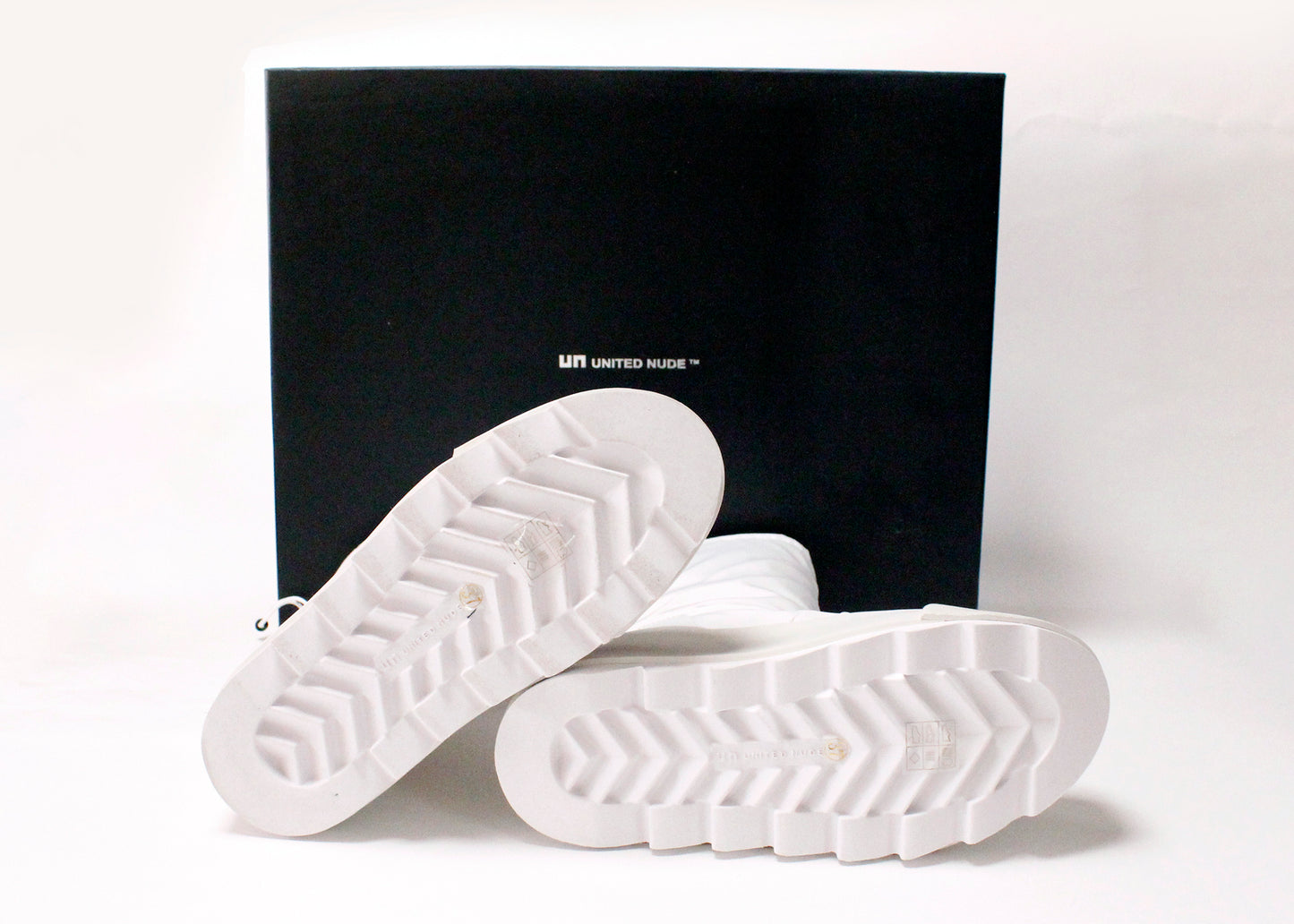 United Nude Polar Cover Boots in White, Size 37/US 7