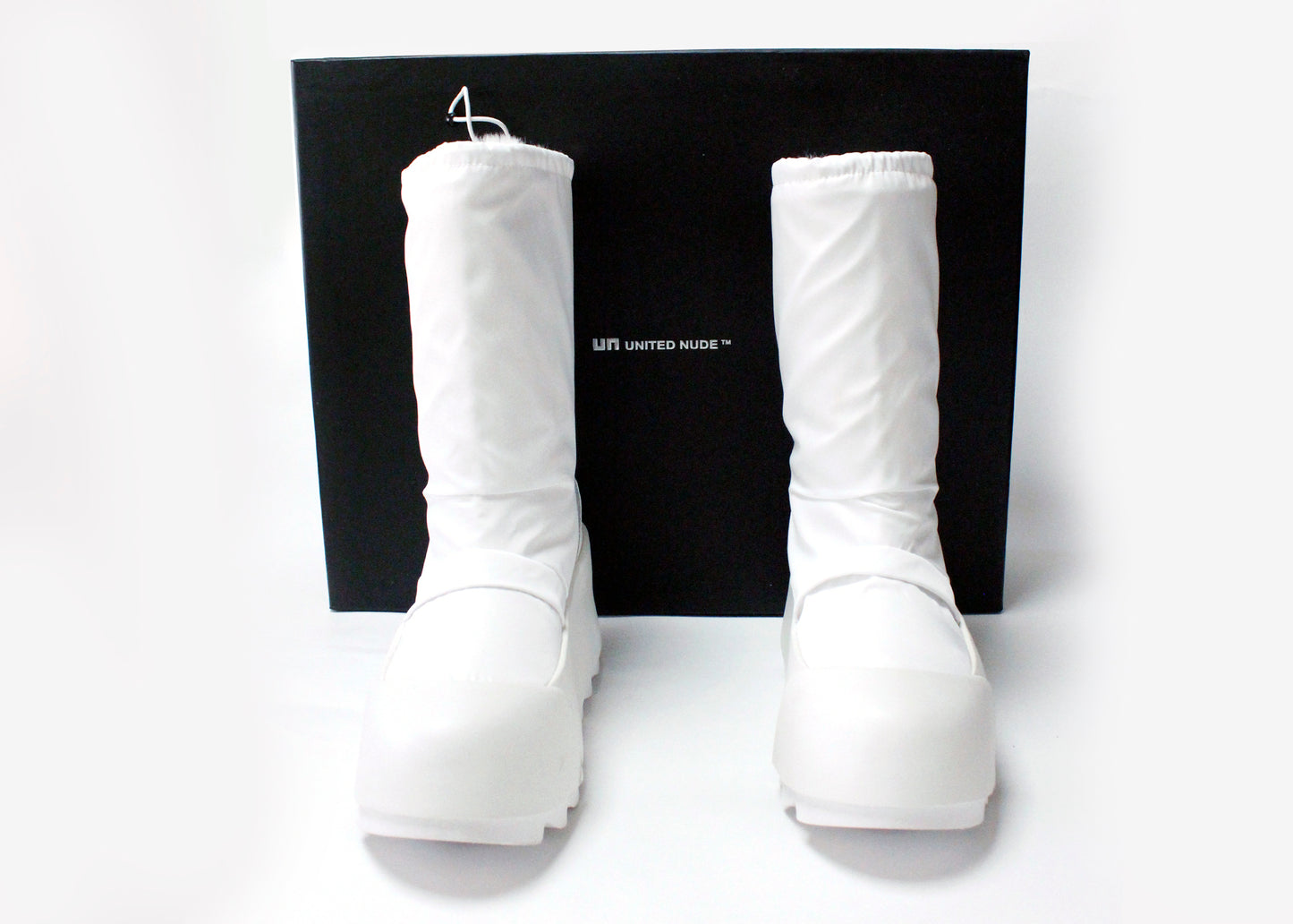 United Nude Polar Cover Boots in White, Size 37/US 7