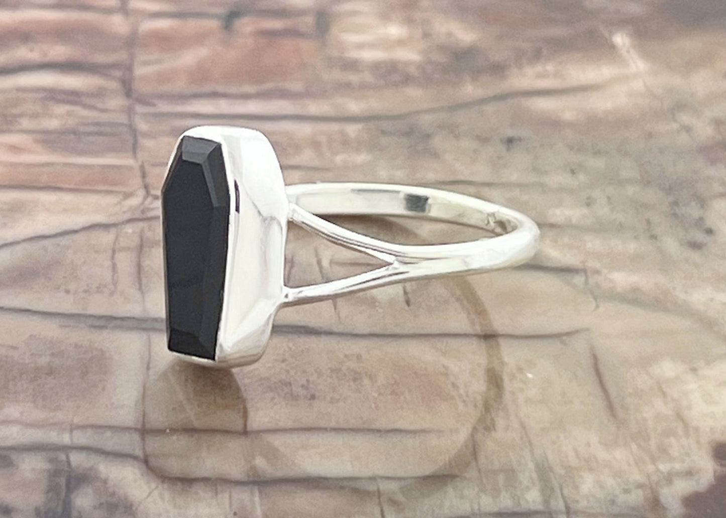 Coffin Ring in Black Onyx