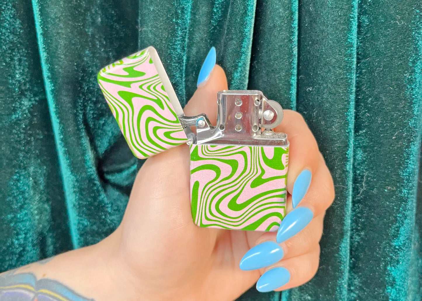 Psychedelic Swirl Lighter