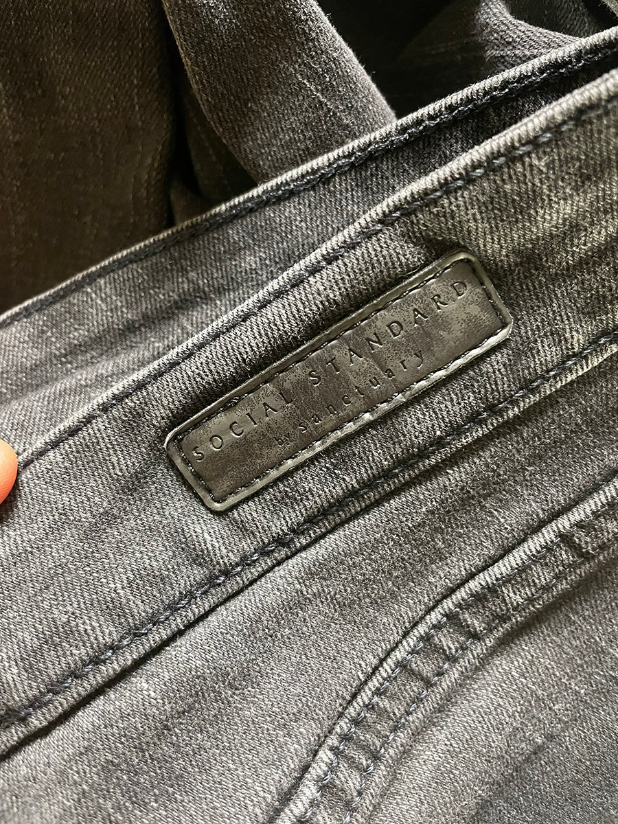 Social Standard by Sanctuary Slim Straight Dark Gray Jeans