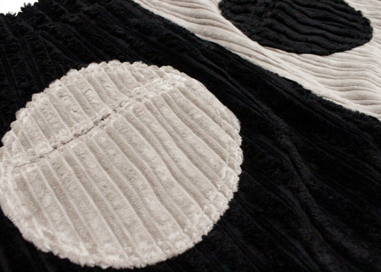 Holis Corduroy Trousers in Eclipse