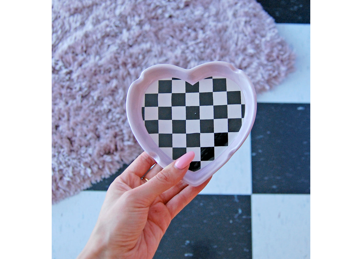 Checkerboard Heart Ceramic Ash Tray