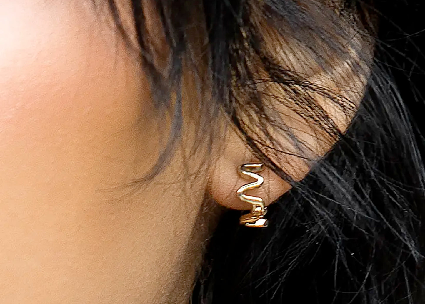 Flo Hoop Earrings
