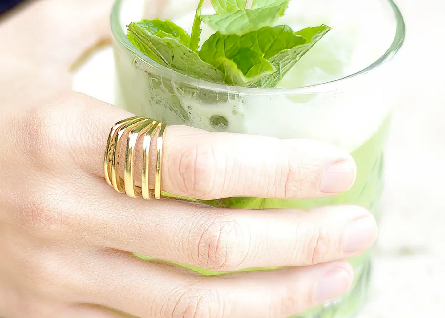 Piano Bar Ring