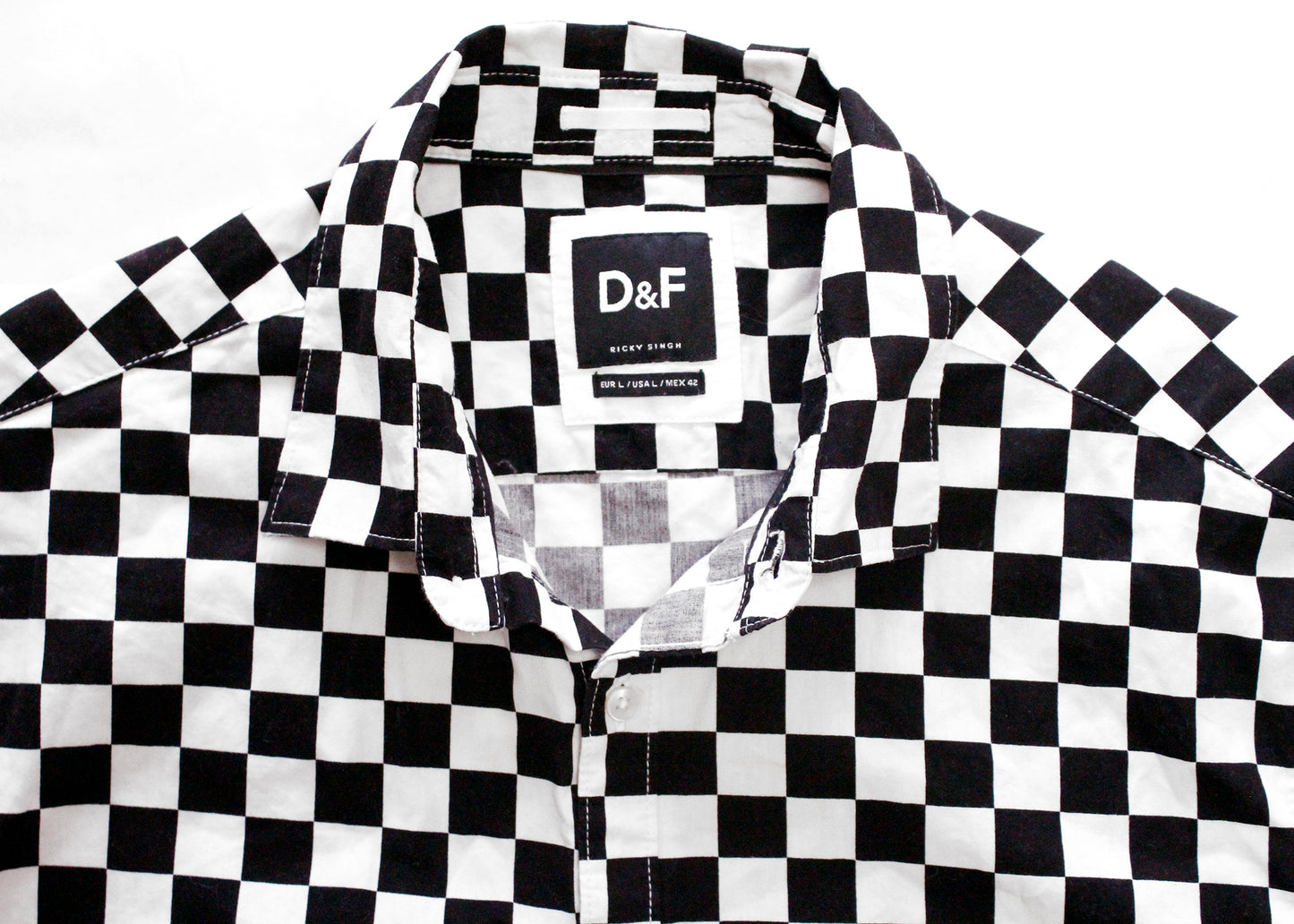 D&F Ricky Singh Black & White Checkered Short Sleeve Button Up, Size L