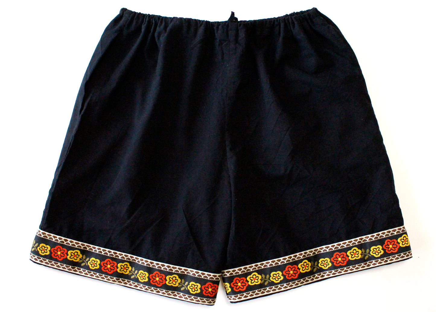 Zephyr Shorts in Black Harvest Bloom