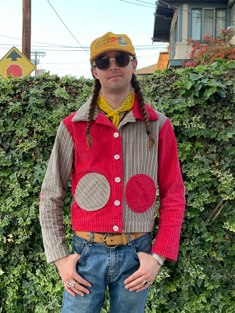 Holis Corduroy Jacket in Magneta