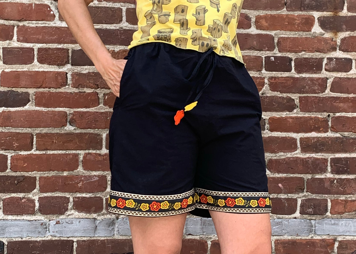 Zephyr Shorts in Black Harvest Bloom