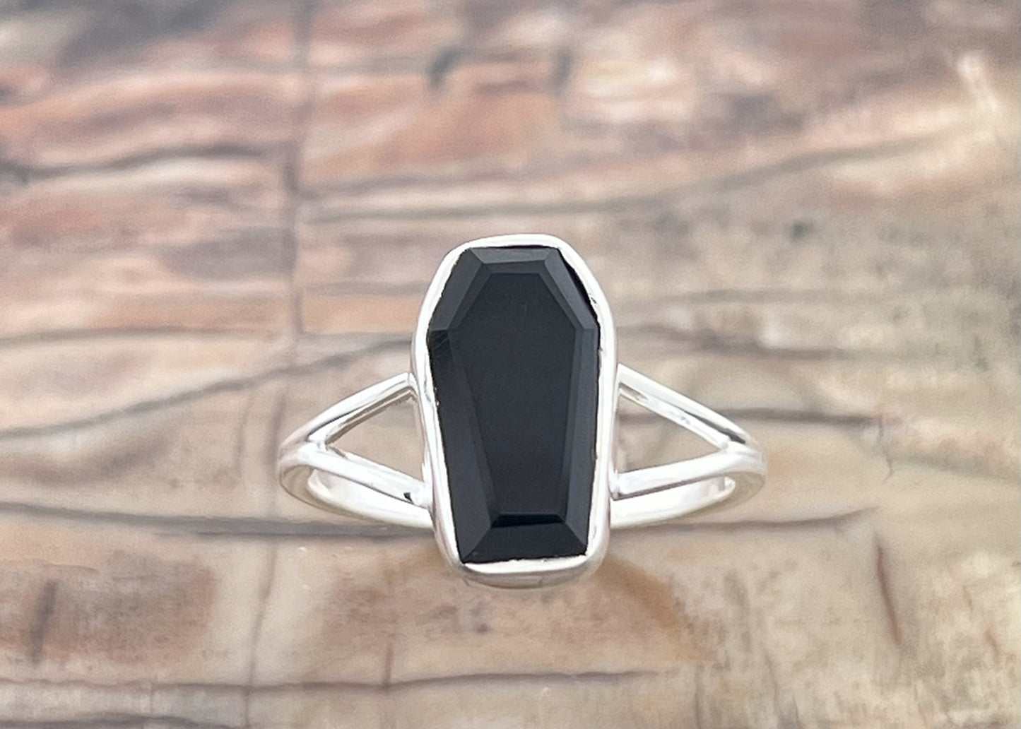 Coffin Ring in Black Onyx