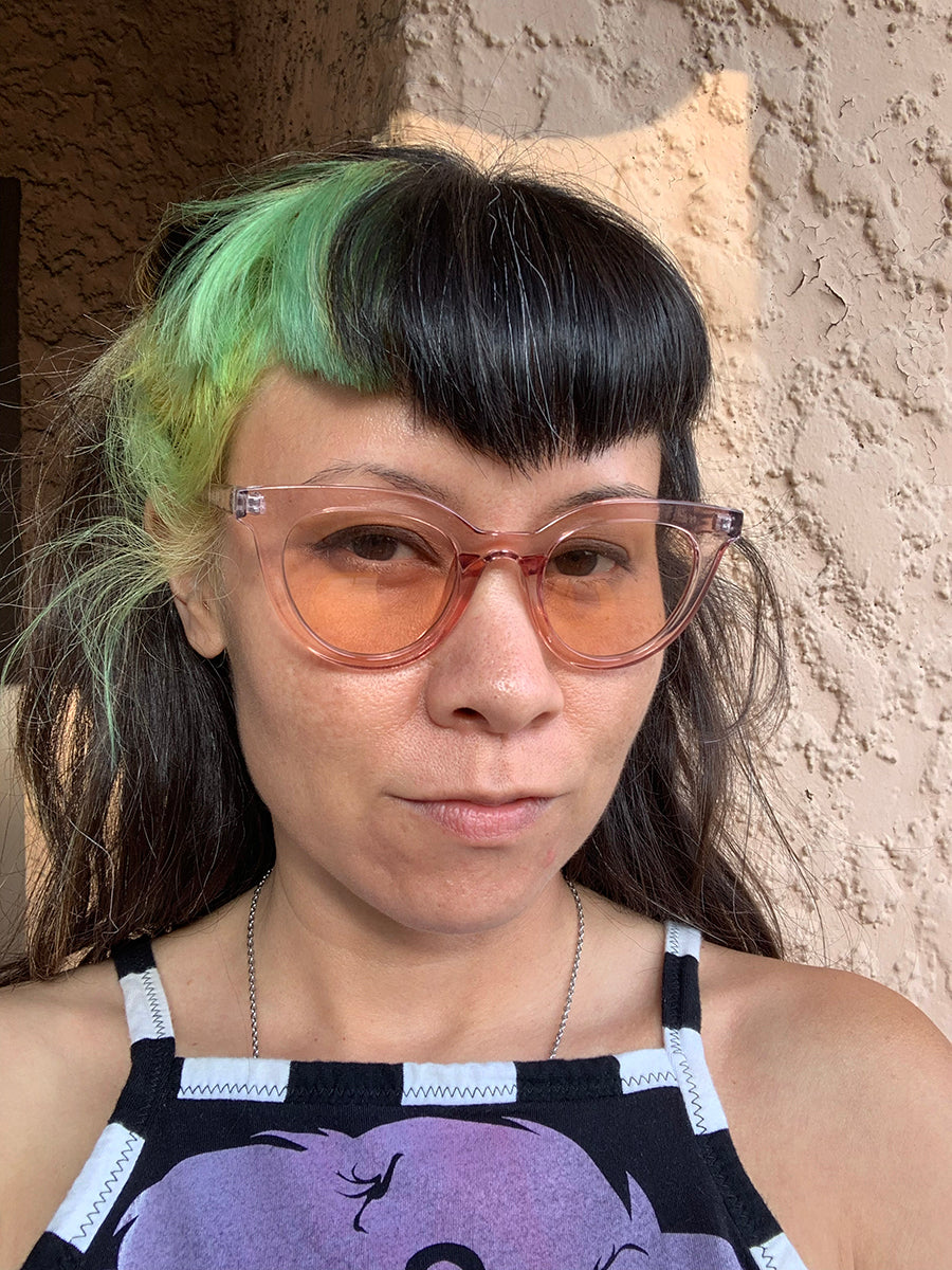 Hotsy Totsy Sunglasses in Champagne