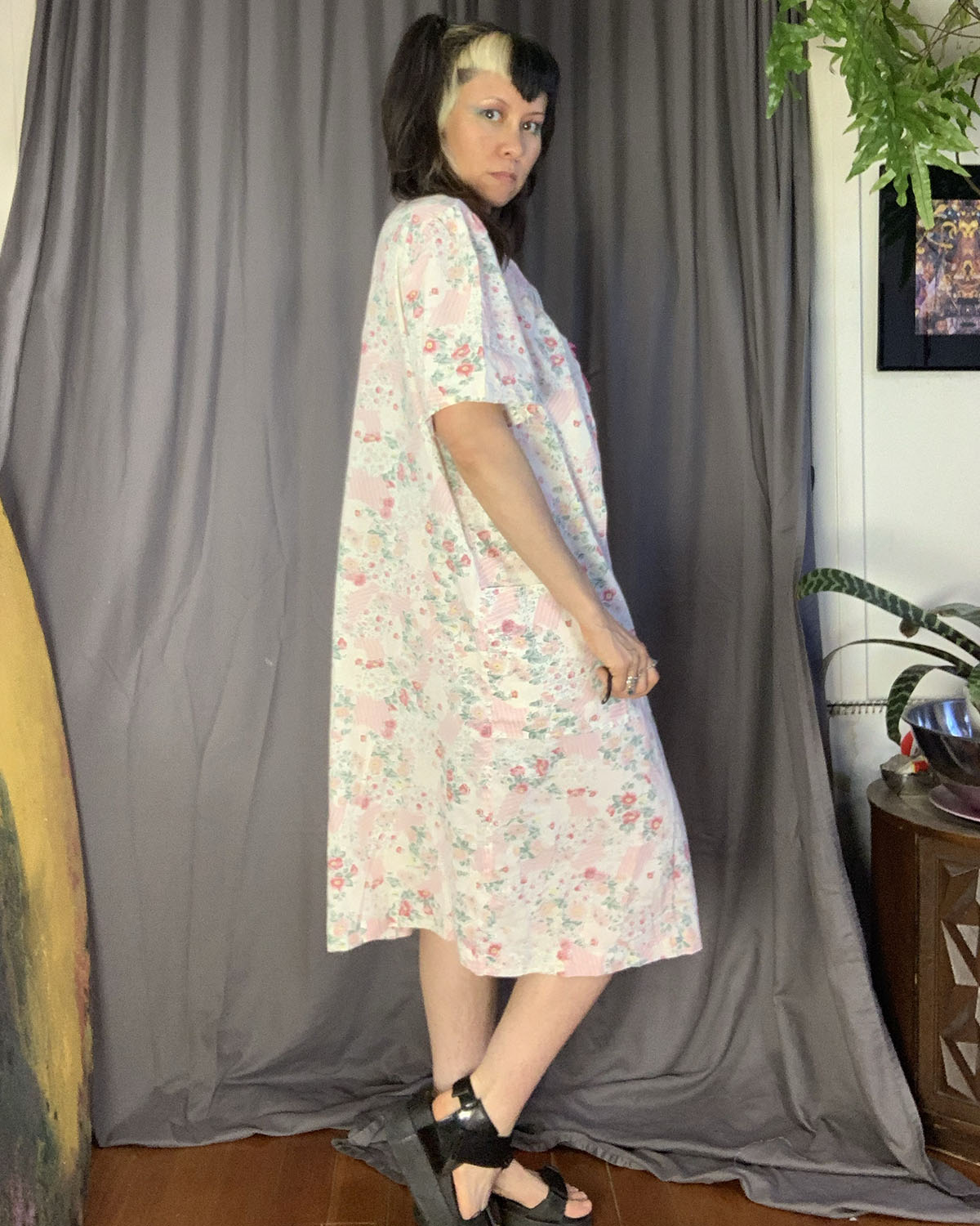 Vandemere Vintage ‘80s Pink Floral Housecoat